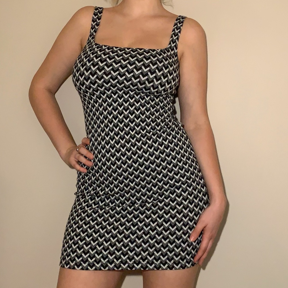 Stretchy Chevron Bodycon Dress